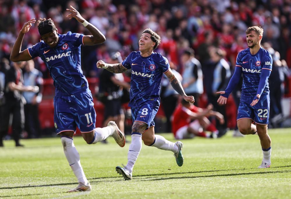 埃贝尔谈马丁内利进球：若诺伊尔留在门线上可能还有机会扑救