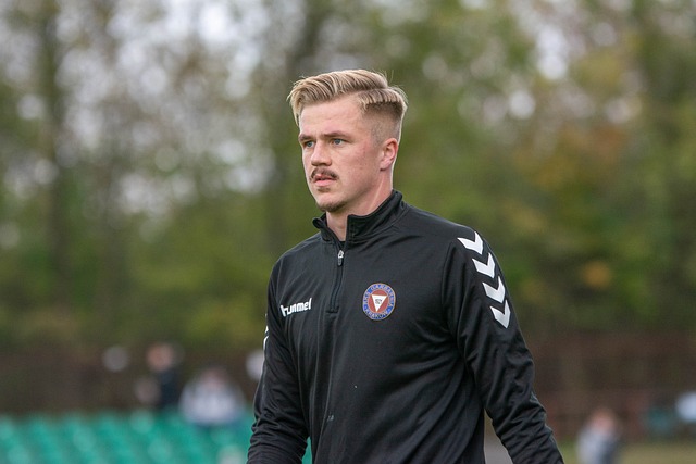 更是一次深 更是一次深